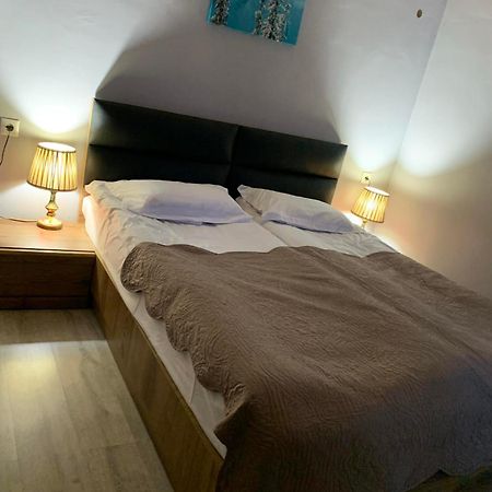 Tetne Qor Guesthouse Местія Екстер'єр фото