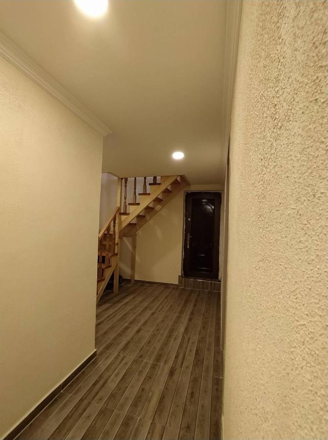 Tetne Qor Guesthouse Местія Екстер'єр фото